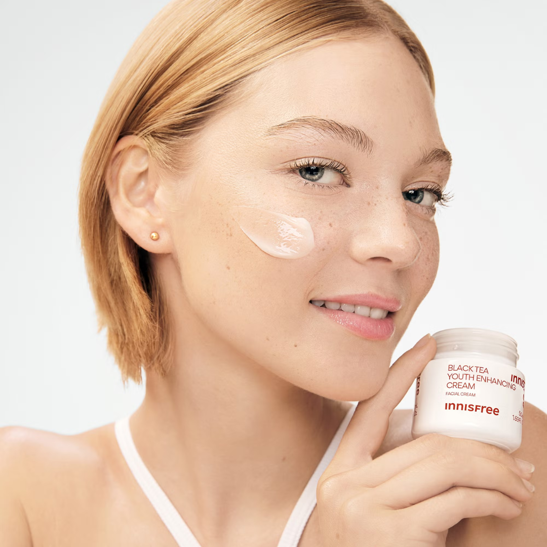 Innisfree - Black Tea Youth Enhancing Cream - 50ml